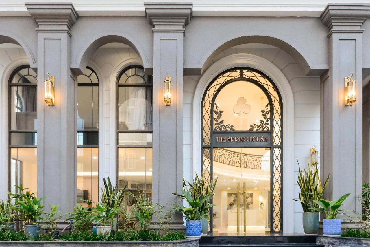 The Spring House Aparthotel Хошимин Екстериор снимка