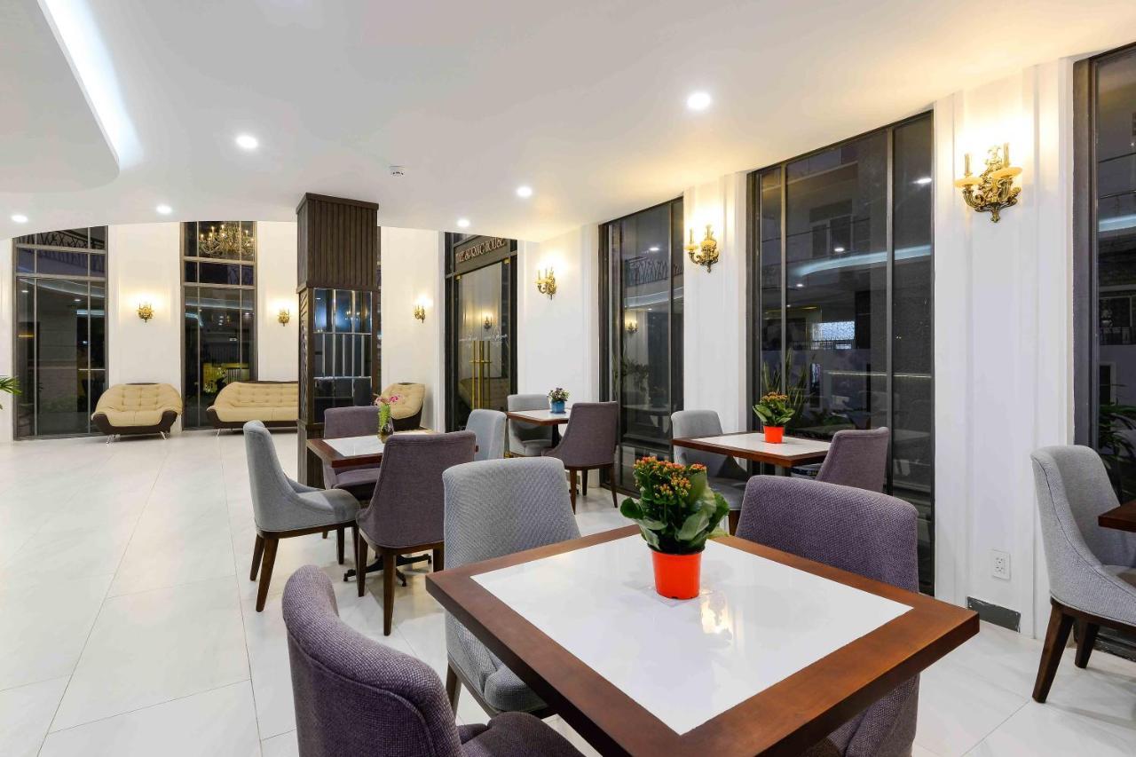 The Spring House Aparthotel Хошимин Екстериор снимка